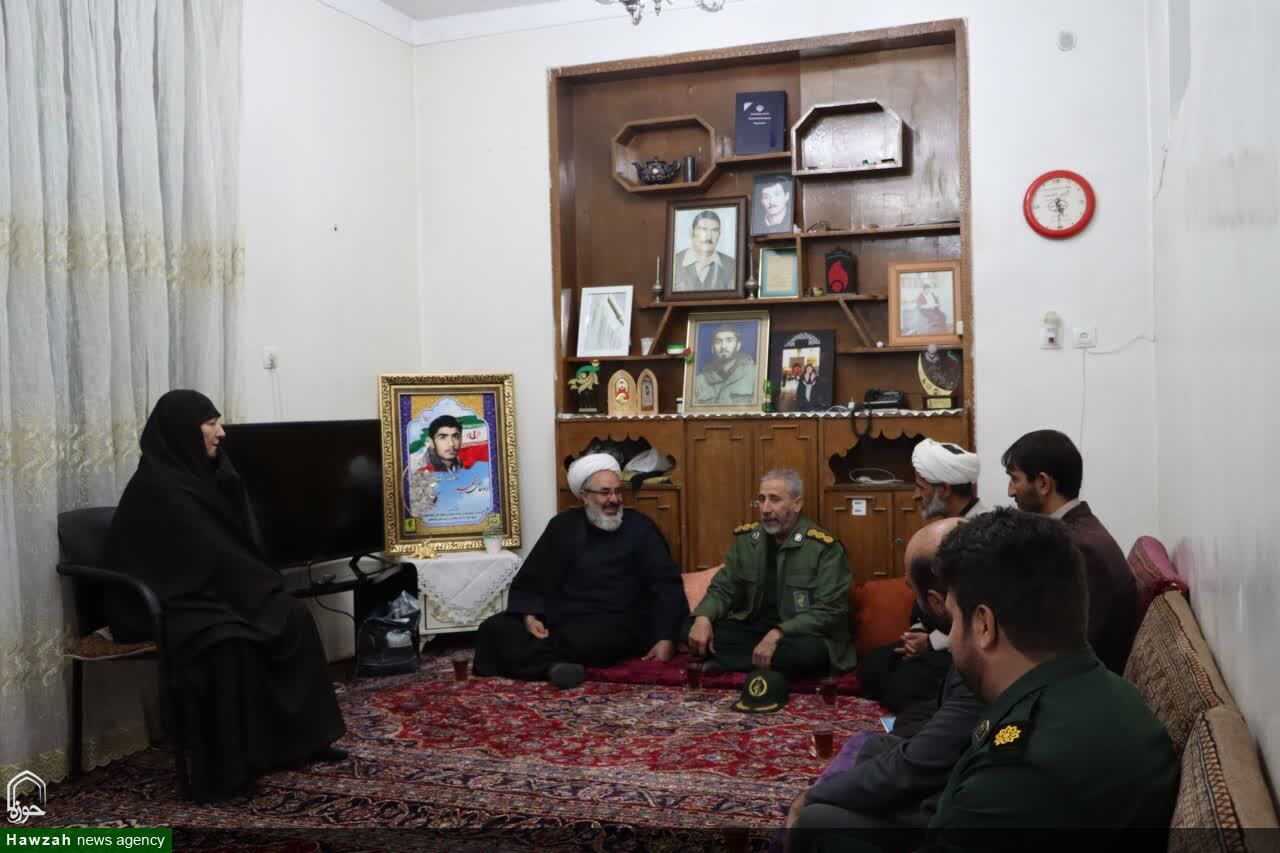 خانواده‌های شهدا تداوم‌بخش روحیه جهادی در جامعه هستند