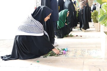 تصاویر/گلباران قبور مطهر شهدا در شهرستان محلات