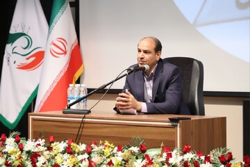 خدمت به خانواده‌های معظم شاهد و ایثارگر مأموریتی فراتر از وظیفه اداری است