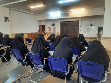 طلاب خواهر باید پاسخگوی نیازهای اساسی دختران جامعه باشند