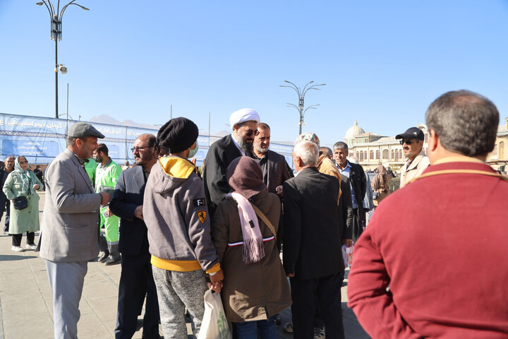 تصاویر / گفت‌وگو چهره به چهره امام جمعه همدان با مردم