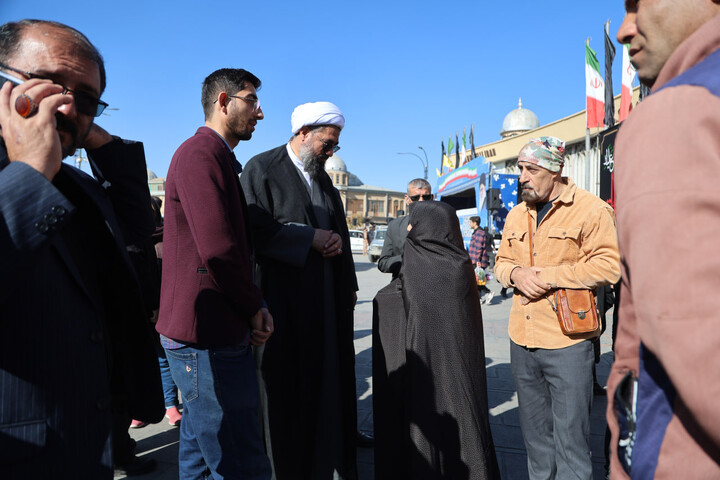 تصاویر / گفت‌وگو چهره به چهره امام جمعه همدان با مردم