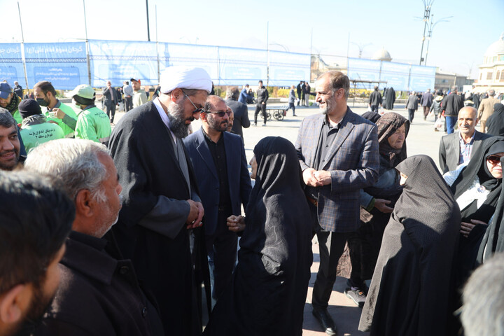 تصاویر / گفت‌وگو چهره به چهره امام جمعه همدان با مردم