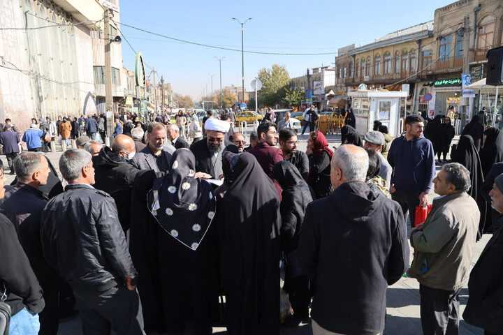 تصاویر / گفت‌وگو چهره به چهره امام جمعه همدان با مردم