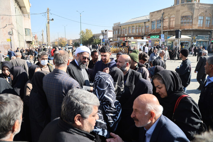تصاویر / گفت‌وگو چهره به چهره امام جمعه همدان با مردم