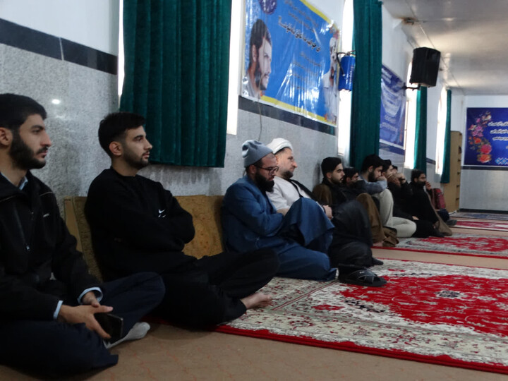 تصاویر / برگزاری مراسم عزاداری ایام شهادت حضرت زهرا(س) در مدرسه علمیه قرآنی علی بن ابیطالب(ع) ملایر