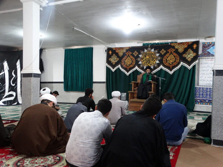 تصاویر / برگزاری مراسم عزاداری ایام شهادت حضرت زهرا(س) در مدرسه علمیه قرآنی علی بن ابیطالب(ع) ملایر