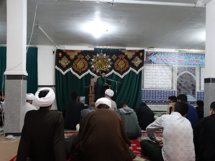 تصاویر / برگزاری مراسم عزاداری ایام شهادت حضرت زهرا(س) در مدرسه علمیه قرآنی علی بن ابیطالب(ع) ملایر