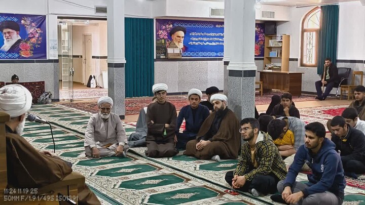 تصاویر / برگزاری مراسم عزاداری ایام شهادت حضرت زهرا(س) در مدرسه علمیه قرآنی علی بن ابیطالب(ع) ملایر