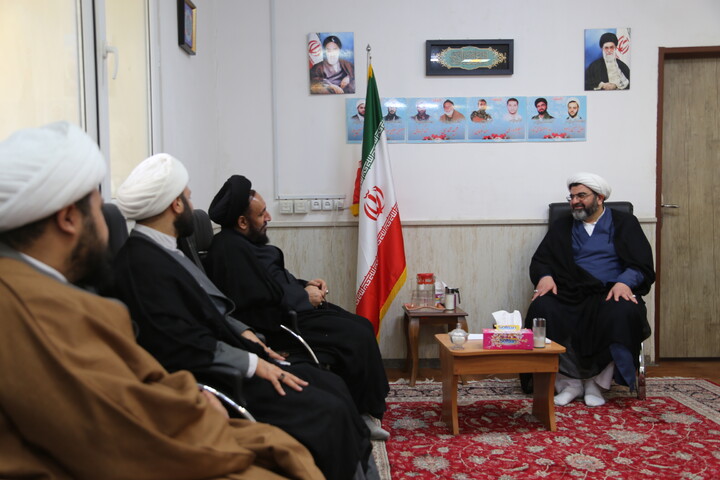 تصاویر/دیدار مدیر و تولیت مدرسه علمیه خاتم الانبیا(ص) با مدیر حوزه علمیه خوزستان