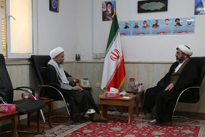 تصاویر/دیدار امام جمعه حمیدیه بت مدیر حوزه علمیه خوزستان