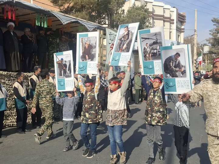 تصاویر/شكوه اقتدار در تجمع بزرگ بسیجیان شهرستان آران وبیدگل