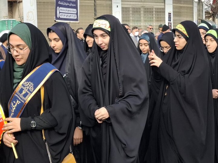 تصاویر/ همایش اقتدار پایگاه‌های بسیج خواهران آران و بیدگل