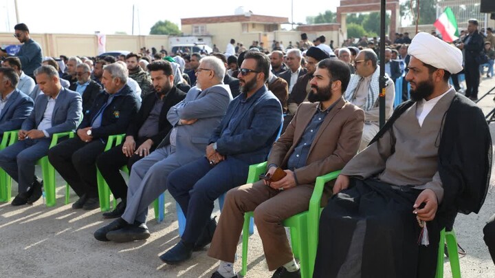 اجتماع بزرگ بسیجیان شهرستان کرخه همزمان با هفته بسیج