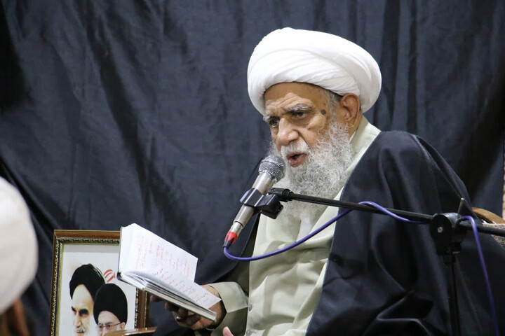 تصاویر| دیدار صمیمی  طلاب مدرسه علمیه امام صادق چهارباغ با آیت الله کریمی جهرمی