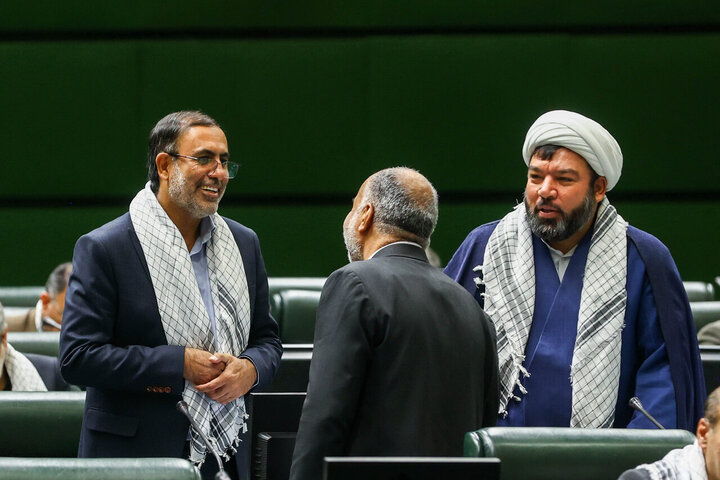 تصاویر آغاز به کار پایگاه مقاومت بسیج شهید مدرس ویژه نمایندگان