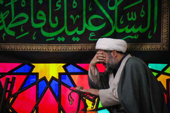 تصاویر/ مراسم پر فیض زیارت عاشورا همراه با حضور پیکر مطهر شهید گمنام