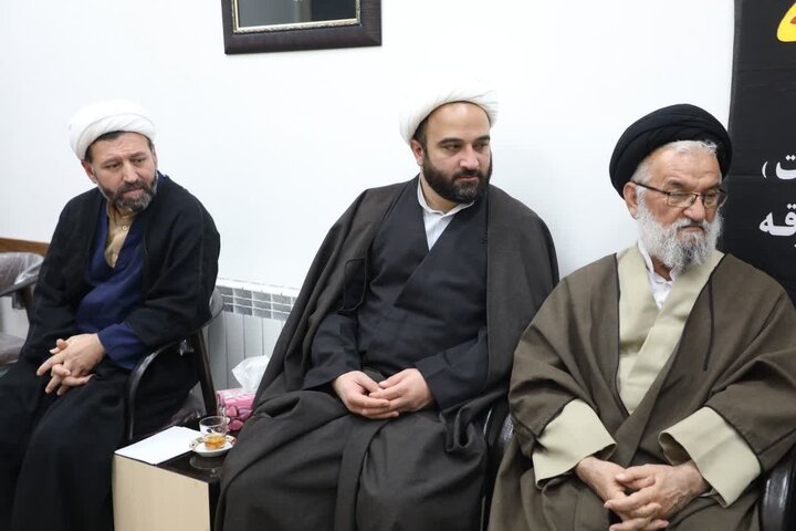 تصاویر/ جلسه قرارگاه راهبری و پشتیبانی مساجد شهرستان شاهرود با حضور نماینده ولی فقیه در استان سمنان