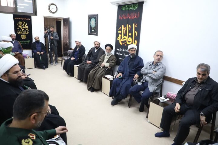تصاویر/ جلسه قرارگاه راهبری و پشتیبانی مساجد شهرستان شاهرود با حضور نماینده ولی فقیه در استان سمنان