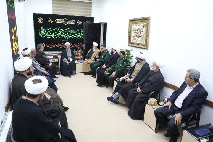 تصاویر/ جلسه قرارگاه راهبری و پشتیبانی مساجد شهرستان شاهرود با حضور نماینده ولی فقیه در استان سمنان