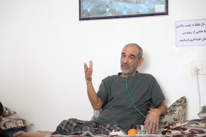 تصاویر/ عیادت نماینده رهبر معظم انقلاب در استان و استاندار سمنان از جانباز قطع نخاعی شاهرودی