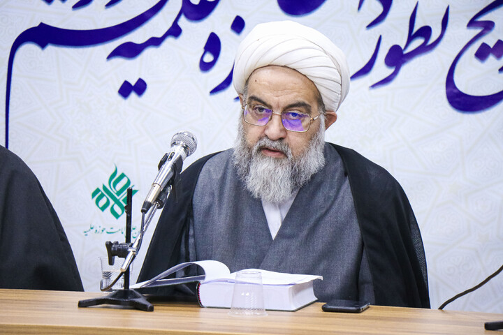 تصاویر/ نشست علمی "تاریخ تطور دانش کلامی در حوزه علمیه قم در یکصد سال اخیر"