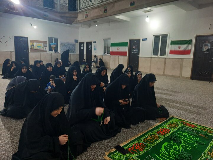 برگزاری مراسم شهادت حضرت زهرا (س) در مدرسه علمیه خواهران برازجان