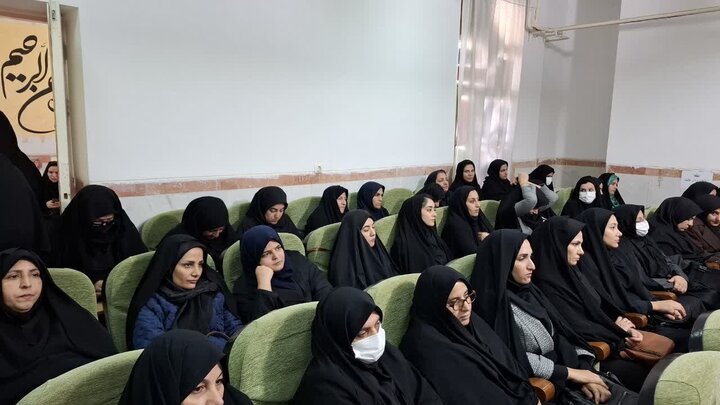 تصاویر/کارگاه آموزشی اامر به معروف و نهی از منکر فرهنگیان در دلفان