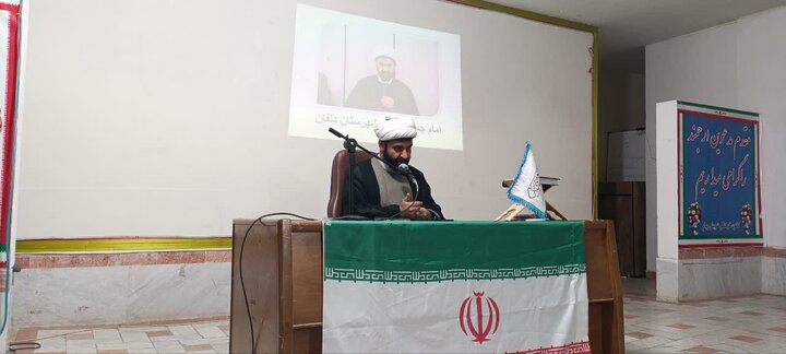 تصاویر/کارگاه آموزشی اامر به معروف و نهی از منکر فرهنگیان در دلفان