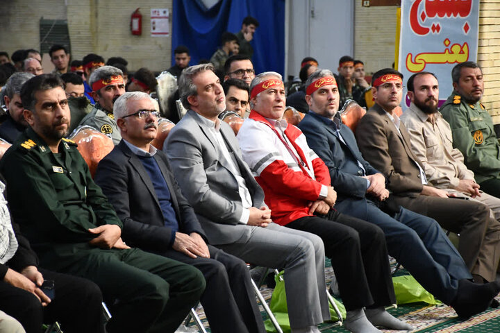 تصاویر/ اجتماع باشکوه بسیجیان خوی