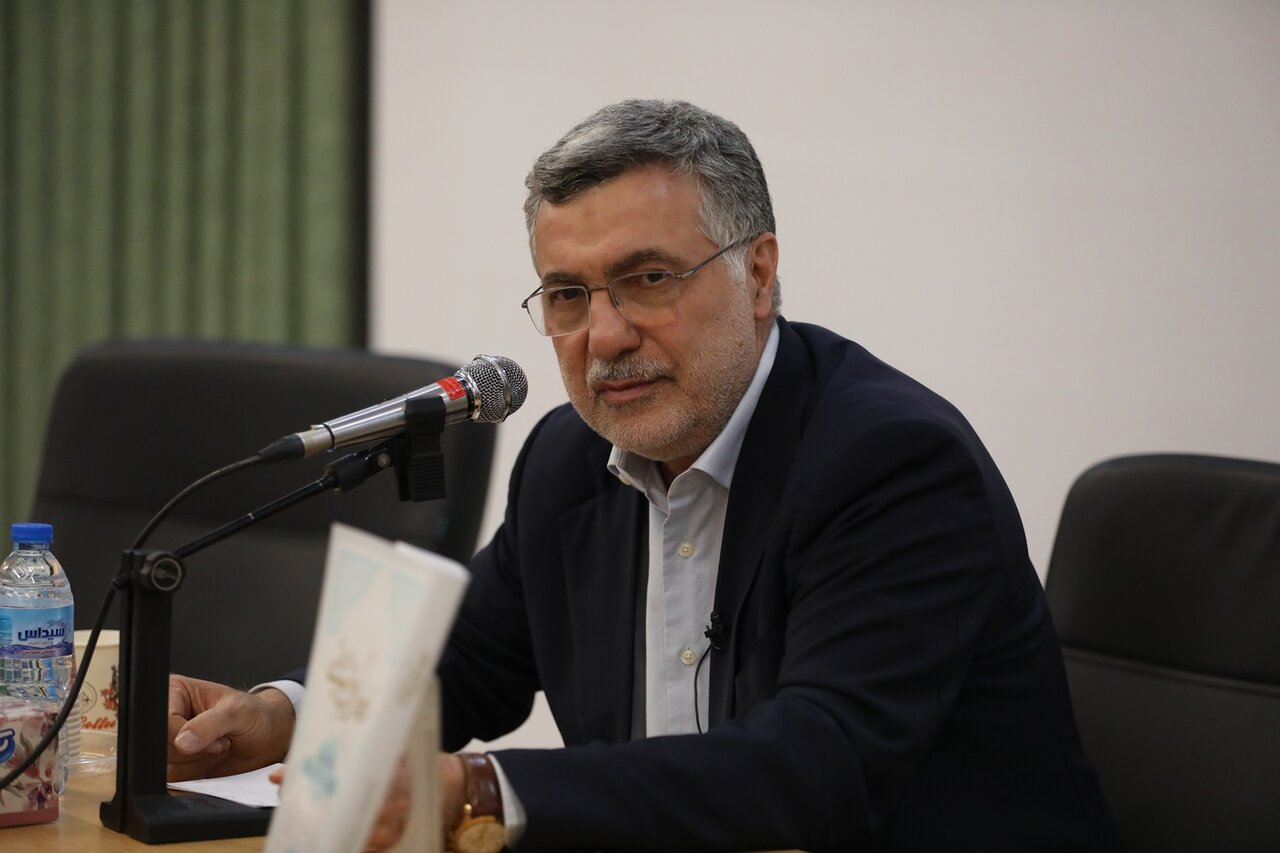 مرحوم آیت‌الله موسوی اردبیلی راهگشا و الهام‌بخش نسل جوان بود