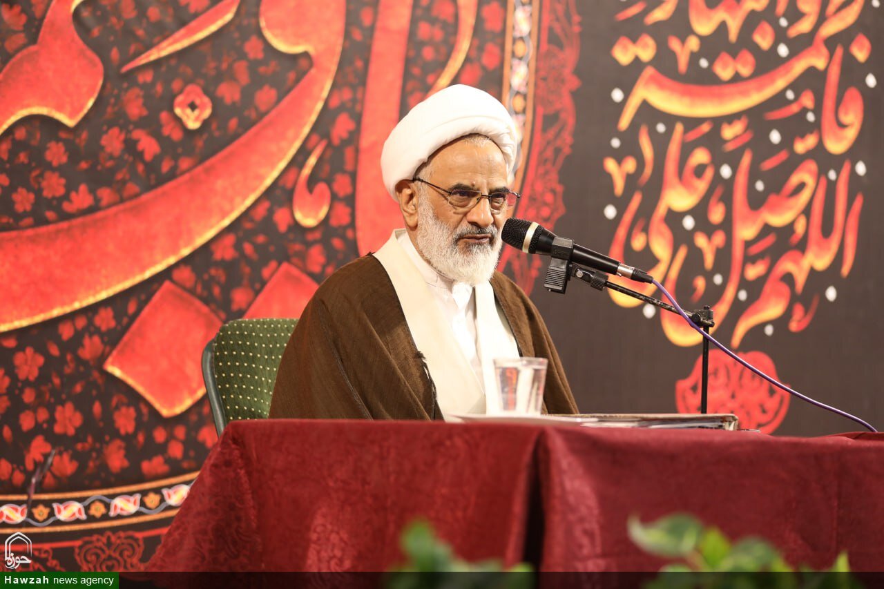 بصیرت، اقدام به‌موقع و ولایت‌مداری سه رکن استواری بسیج در عبور انقلاب از فتنه‌ها است