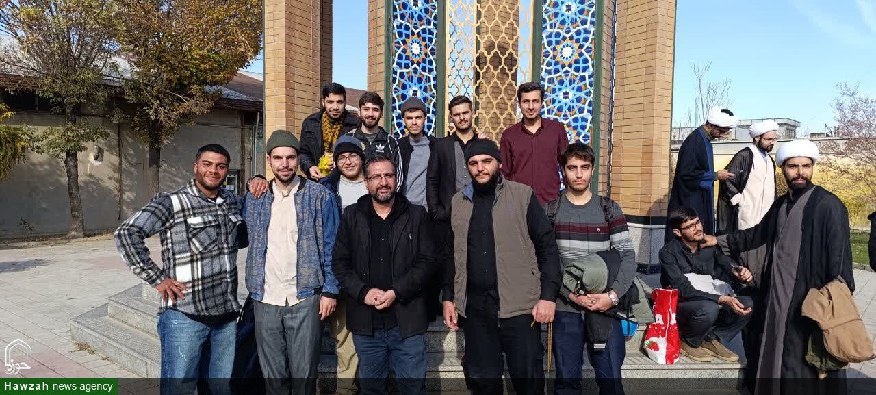 حضور طلاب همدانی در همایش مشترک بسیج طلبه و دانشجو