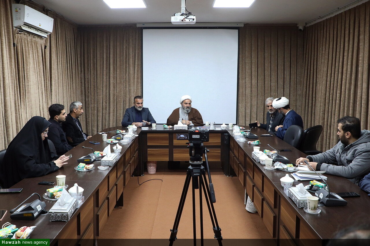 تصاویر/ نشست خبری چهارمین یادواره شهدای گیلانی مقیم قم