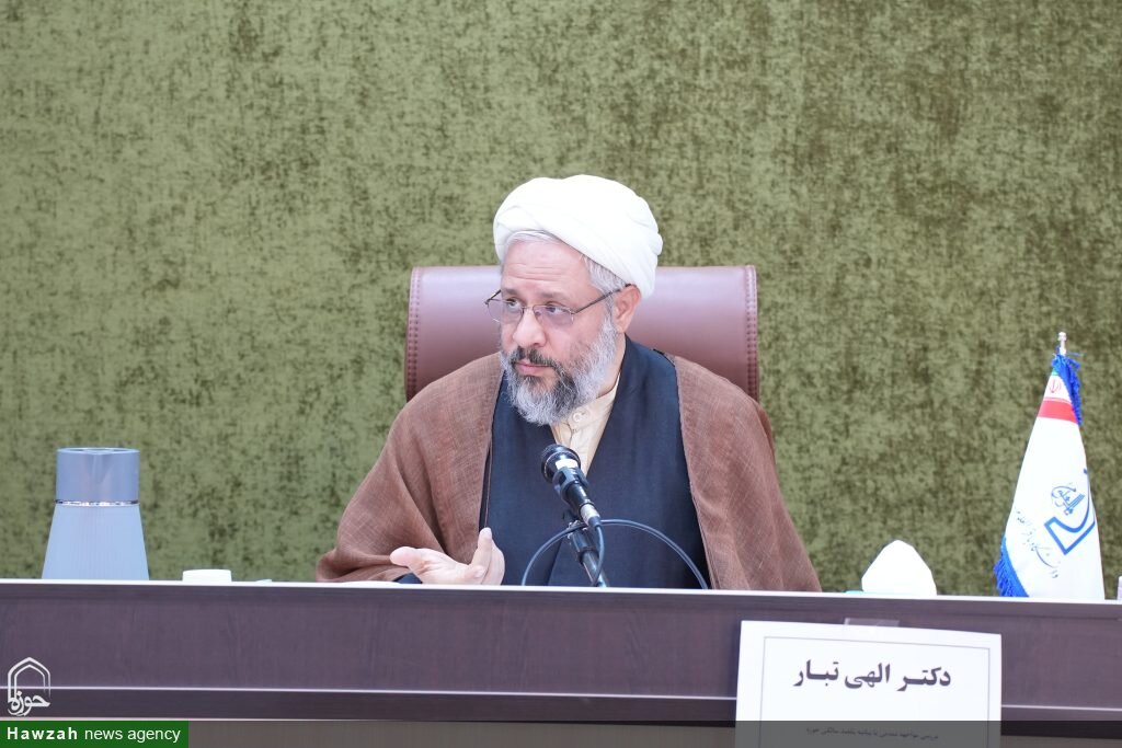 نشست علمی «بررسی مواجهه تمدنی با بیانیه یکصدسالگی حوزه» برگزار شد