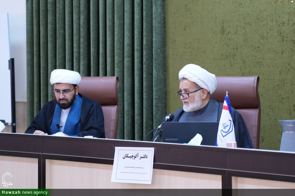 نشست علمی «بررسی مواجهه تمدنی با بیانیه یکصدسالگی حوزه» برگزار شد