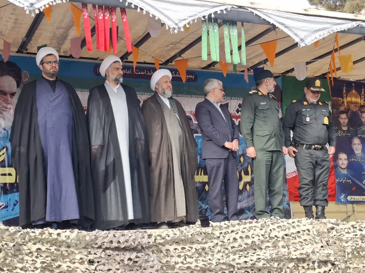 رژه طلاب و روحانیون بسیجی آران و بیدگل برگزار شد+عکس