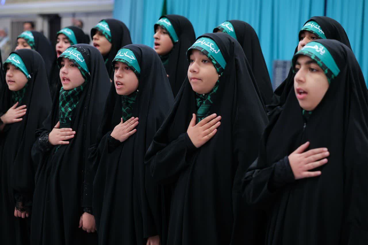 إحياء "يوم التعبئة" في طهران بمشاركة القائد العام للحرس وآلاف التعبويين + صور