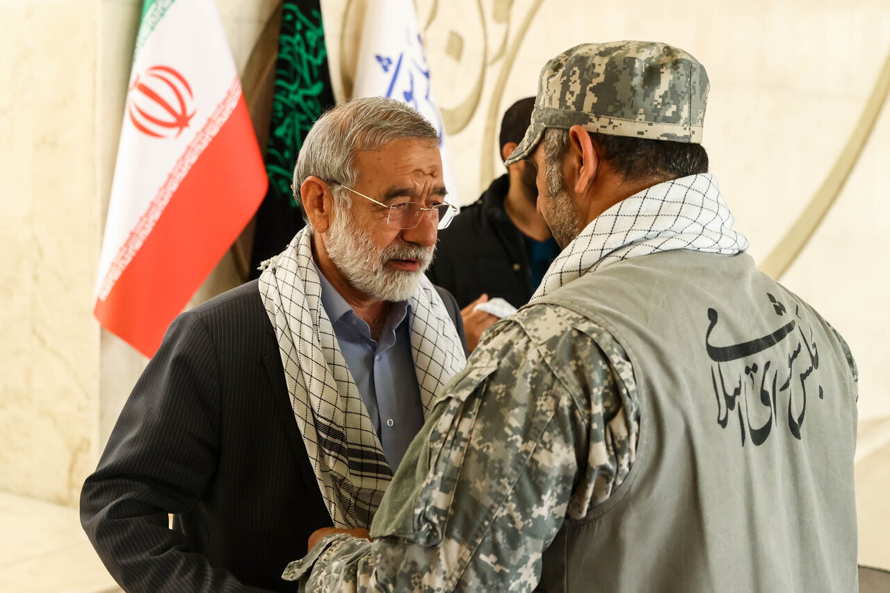 پایگاه مقاومت بسیج شهید مدرس ویژه نمایندگان آغاز به کار کرد+تصاویر