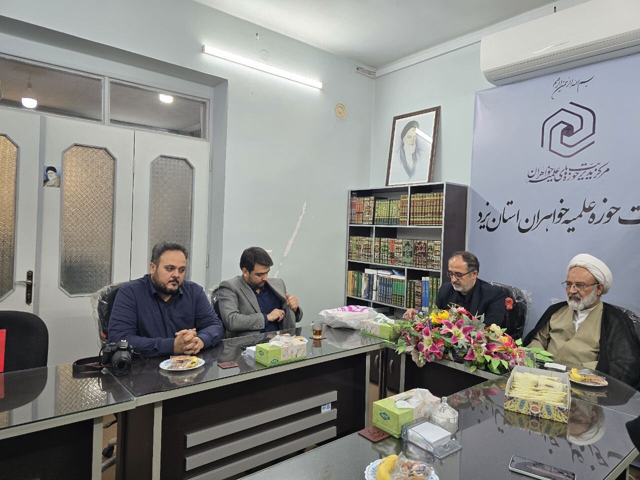 پیوند حوزه علمیه خواهران یزد و نشر هاجر در مسیر تربیت کودکان و نوجوانان+تصاویر