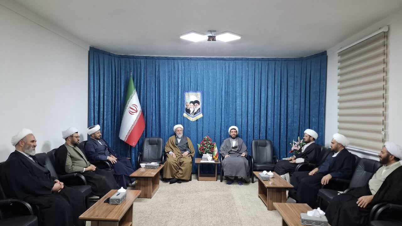 نقش حوزه‌های علمیه در تربیت نیروهای متعهد و لزوم به‌روزرسانی طلاب برای نیازهای دینی+عکس