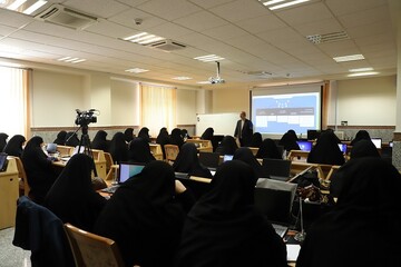 برگزاری کارگاه «کاربرد هوش مصنوعی در تدوین و بازآفرینی متون درسی»+ تصاویر