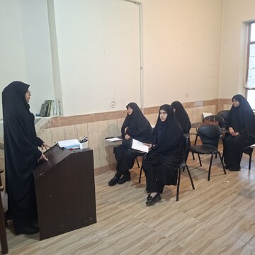 نشست معرفی شخصیت علمی استاد علی صفایی ویژه طلاب خرم آبادی