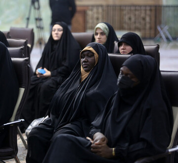 برگزاری نشست «حرم بانوی کرامت؛ تجلی‌گاه حرم حضرت زهرا(س)»