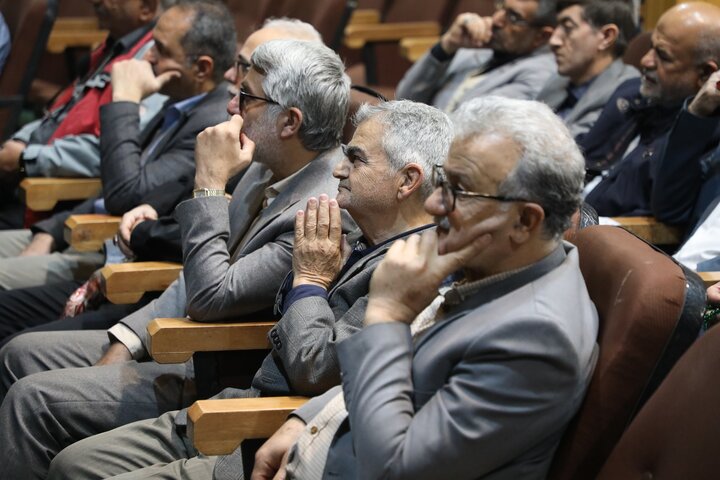 تصاویر/ چهارمین یادواره شهدای بهداشت، درمان و بهداری رزم استان قم