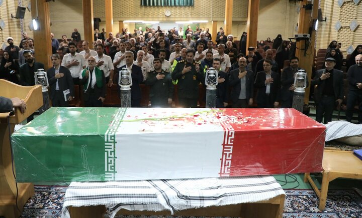 تصاویر/ چهارمین یادواره شهدای بهداشت، درمان و بهداری رزم استان قم