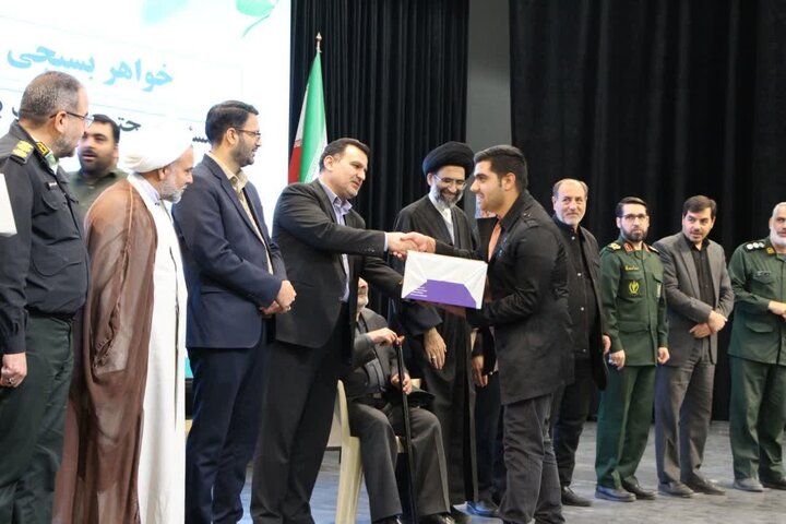 تصاویر/همایش شکوه و اقتدار بسیج درکاشان