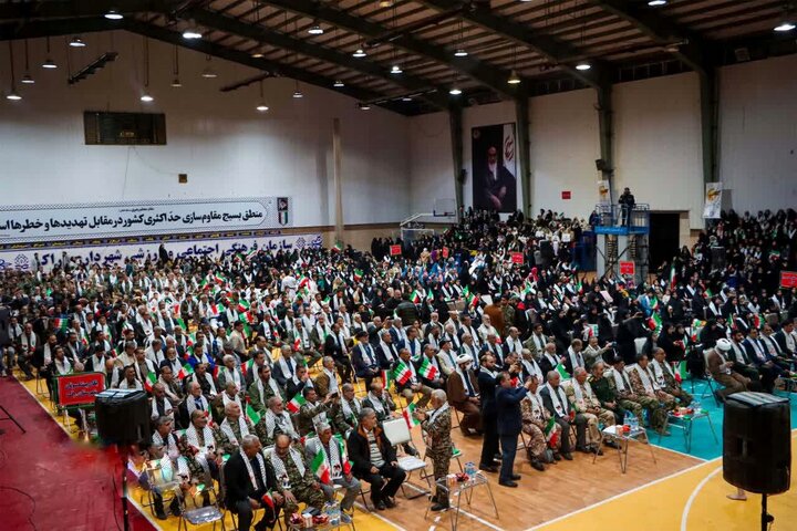 تصاویر/جشن بزرگ اقتدار و خدمت بسیجیان در اراک