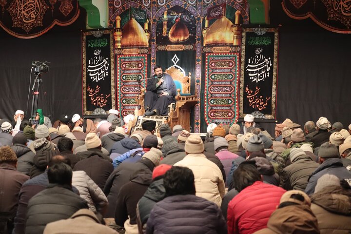 کارگل میں ایام فاطمیہ کی مناسبت سے مجالسِ عزاء اور جلوسِ عزاء برآمد