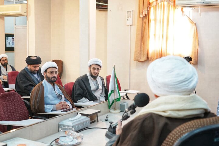 تصاویر/ آیین رونمایی از دو اثر فلسفی